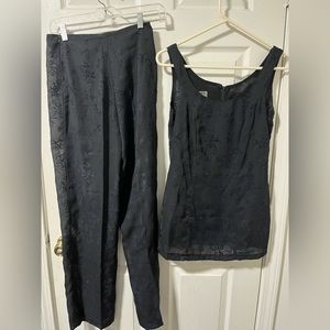 Avant 2 piece Pants and shirt